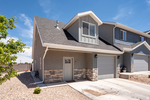 Main photo for 1510 W Topaz Dr ##e