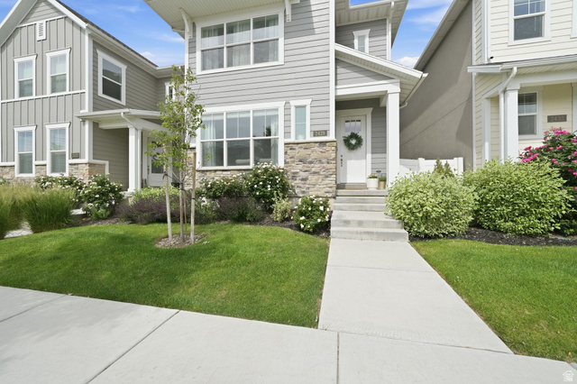 2429 N Holbrook Way
                     MLS #2164417