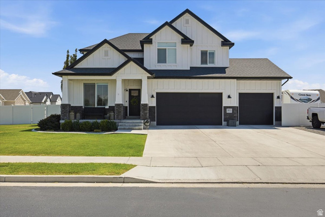 348 E Coventry Way #305
                     MLS #2164434