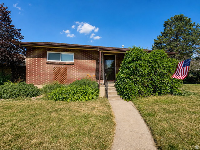 8083 S Allen St
                     MLS #2164453