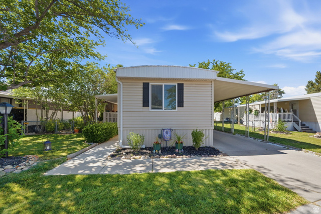 Main photo for 745 W Monte Del Oro