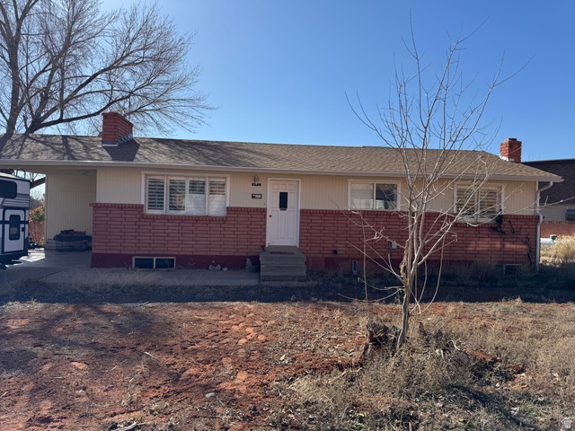 Main photo for 342 N Vermillion Cir