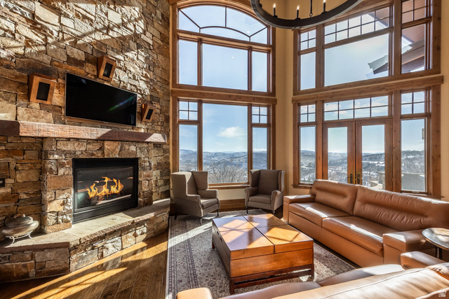 8425  Sunrise Loop
                     MLS #2164558