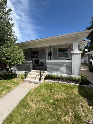 143 E Hampton Ave
                     MLS #2164670