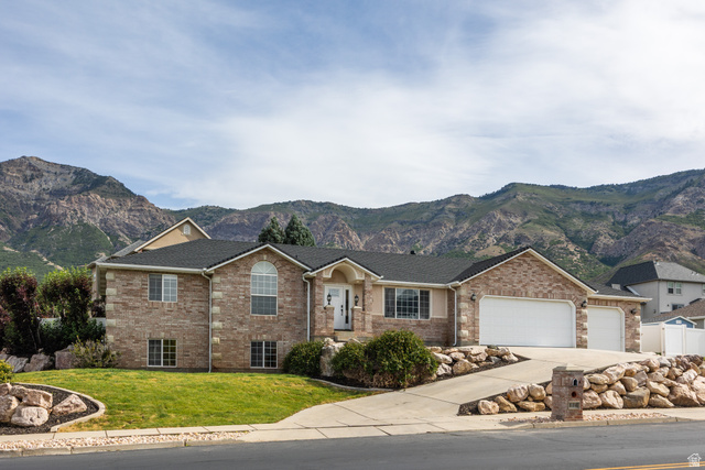 804 E 3300 N
                     MLS #2164720