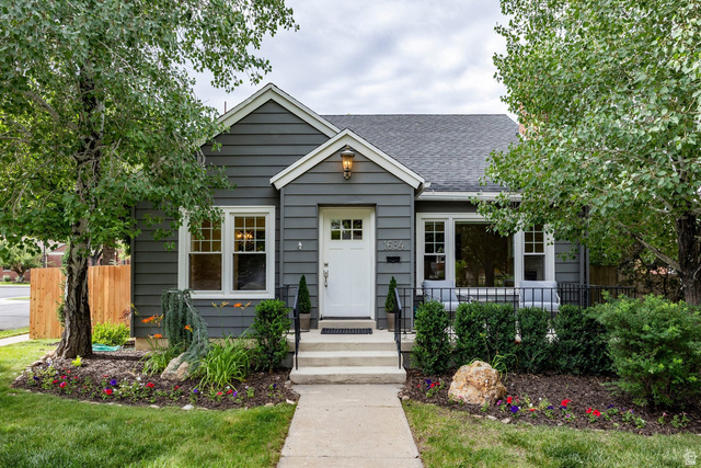 1684 E Browning Ave
                     MLS #2164749