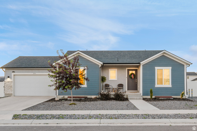 2415 E Boxwood Ln
                     MLS #2164835
