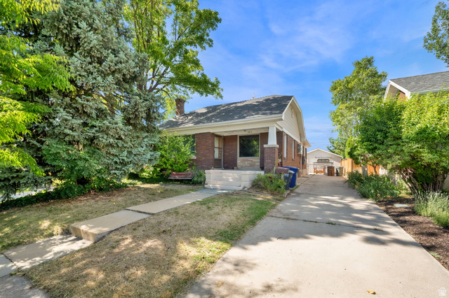 841 E Bryan Ave
                     MLS #2164851