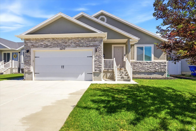 1277 E Skip St
                     MLS #2164916
