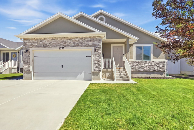 1277 E Skip St
                     MLS #2164916