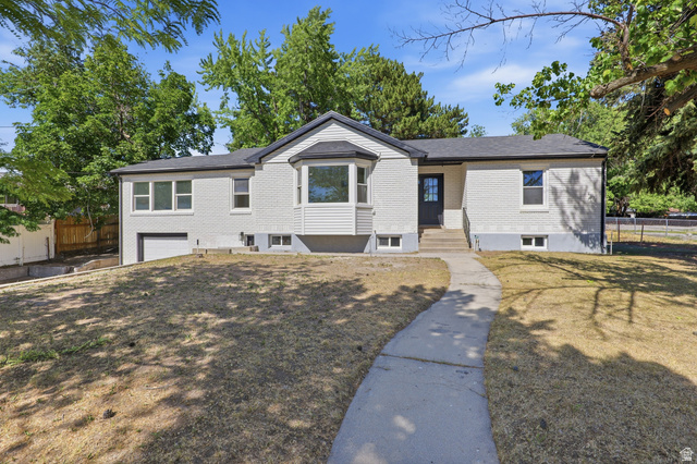 1611  Sandhill Rd
                     MLS #2164927