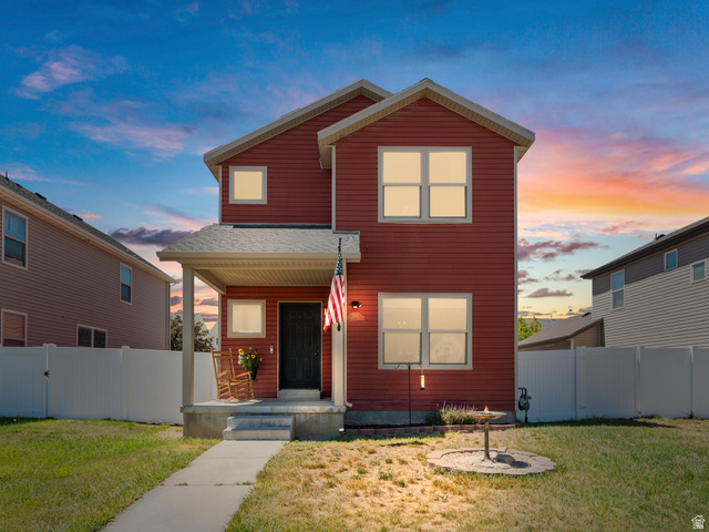 1763 N Aaron Dr
                     MLS #2164947