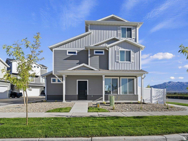 375 E Halls Creek Rd
                     MLS #2164970