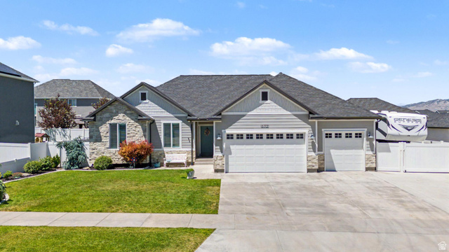 692 W Baxter Ln
                     MLS #2164995