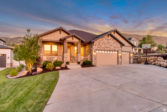 524 E Rockwell Vis
                     MLS #2165215