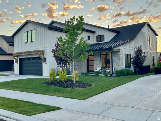 346 N Farmhouse Ln
                     MLS #2165280