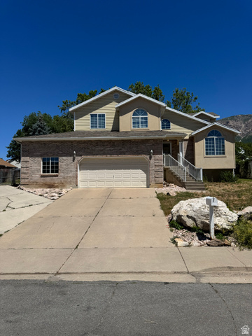 544 E 3100 N
                     MLS #2165301