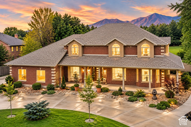 4966 W Old Oak Ln
                     MLS #2165304
