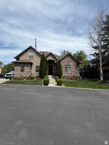 1442 S Main
                     MLS #2165328
