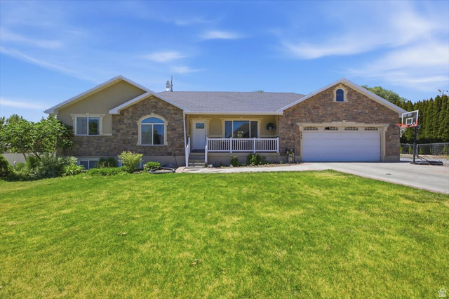 545 N Pheasant Hollow Ln
                     MLS #2165355