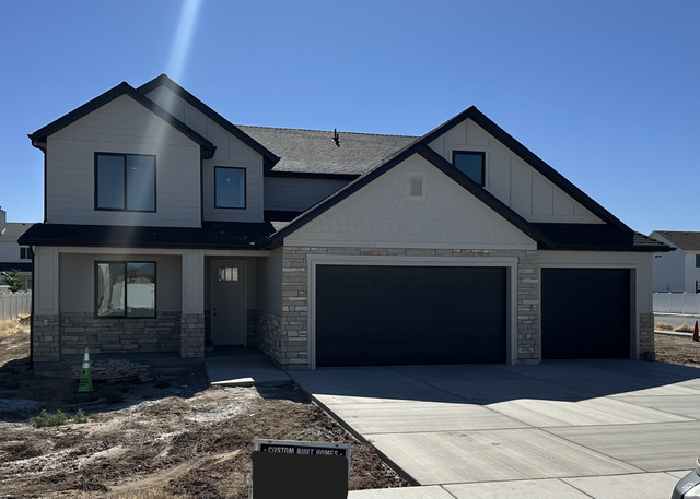 1812 N 4150 W
                     MLS #2165358