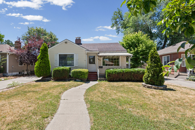 843 W Montague Ave
                     MLS #2165635