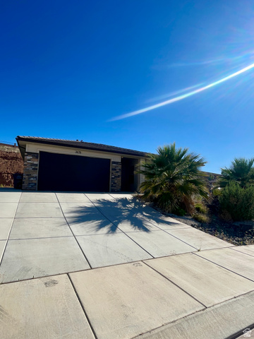 3678 E Mesa Rock Dr
                     MLS #2165668
