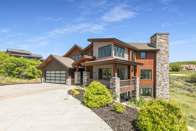 1135 E Lasso Trl, Hideout, UT 84036