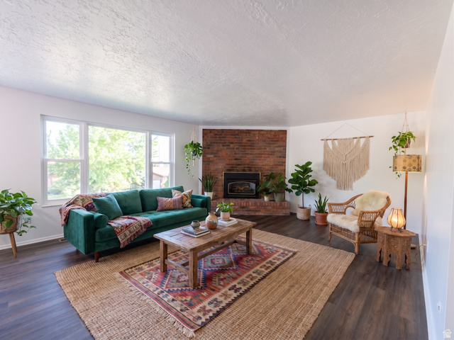 1634 E 13th St
                     MLS #2165764