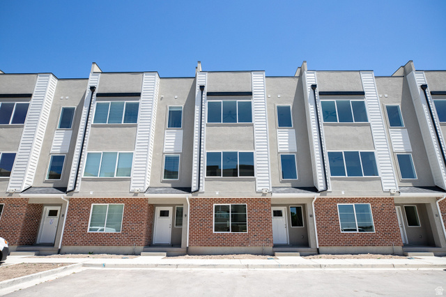 1225 E 1600 S #8
                     MLS #2165772