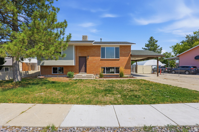 4292 W Stane Ave
                     MLS #2165815
