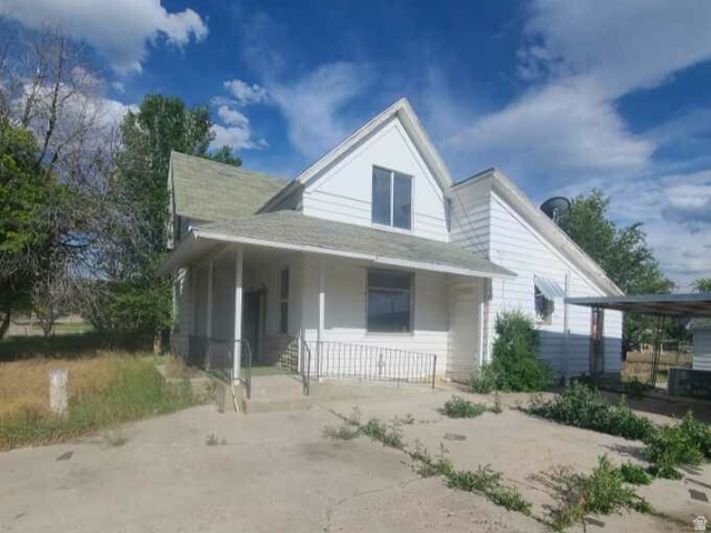 Main photo for 250 E Main St