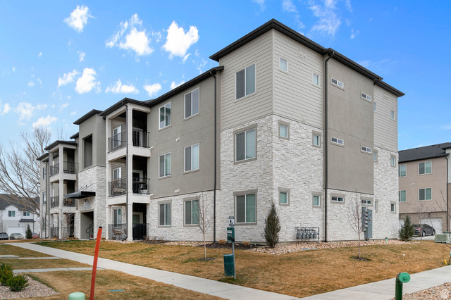 1094 N 3980 W #303
                     MLS #2165925