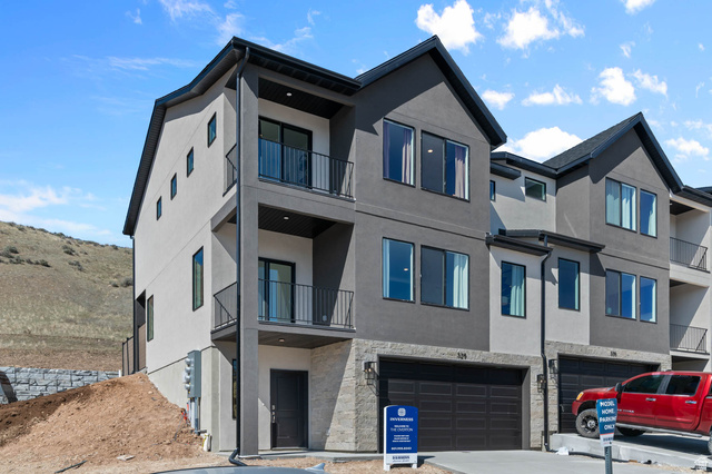 583 E Levengrove Dr #1164
                     MLS #2165942