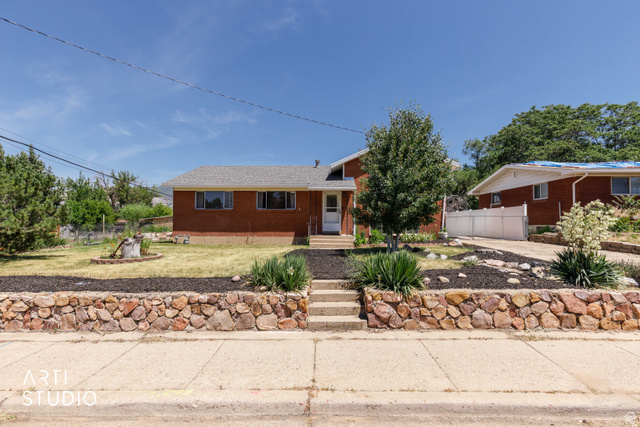 5134 S 300 W
                     MLS #2165961
