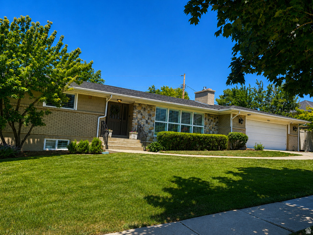 2825 E Craig Dr
                     MLS #2166007