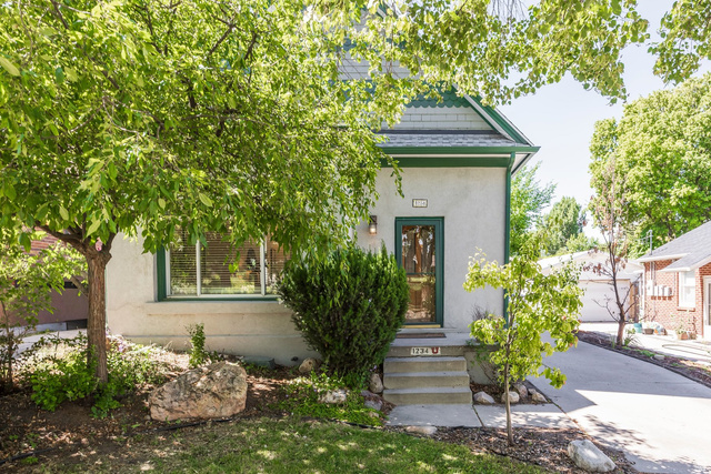 1234 E Emerson Ave
                     MLS #2166026