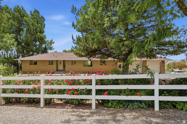 635 W 2400 N
                     MLS #2166060
