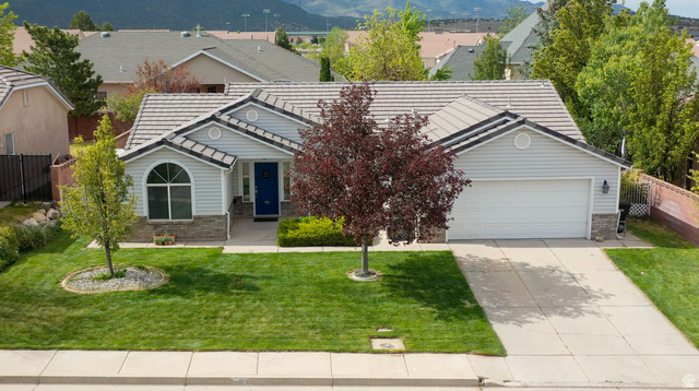 2187 W Shanna Ln
                     MLS #2166074