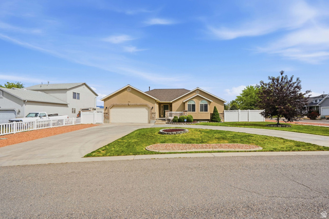 344 W Heber Cv
                     MLS #2166092