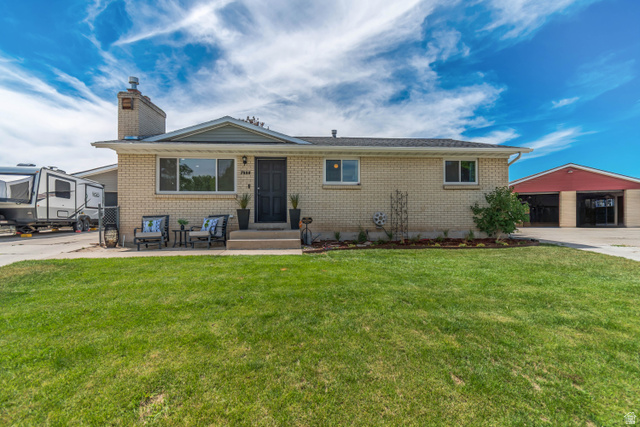 7222 S Robin Way
                     MLS #2166122