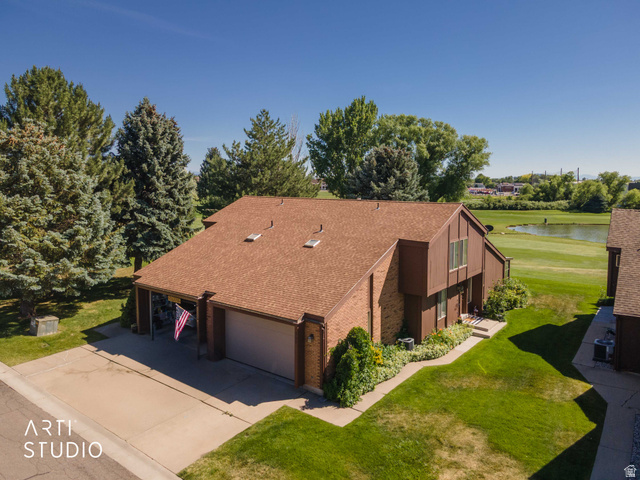 Main photo for 303  Willow Way