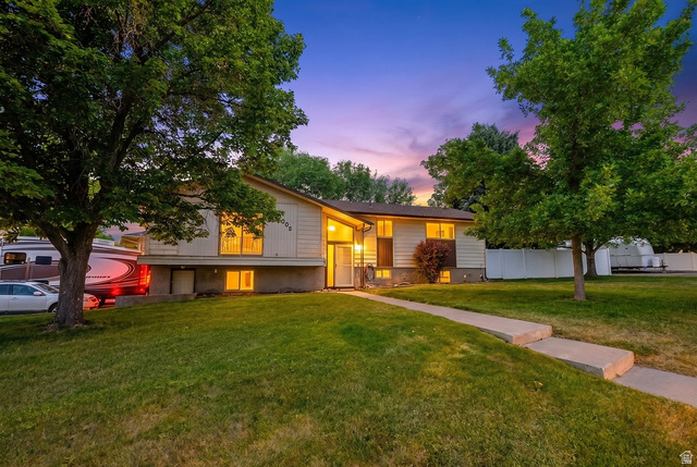 Main photo for 2065  Faye Ln