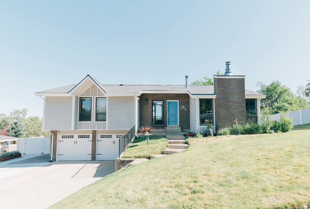 441 E Chelsea Dr
                     MLS #2166265