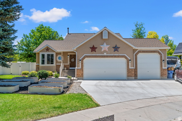 11834 S Carbide Ct
                     MLS #2166289