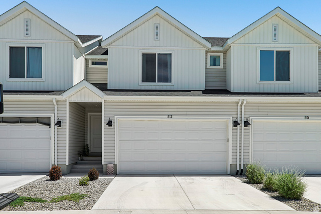 Main photo for 52 N Wayne Way