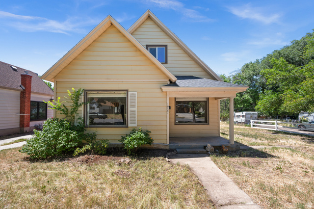 1927 S Eccles Ave
                     MLS #2166342
