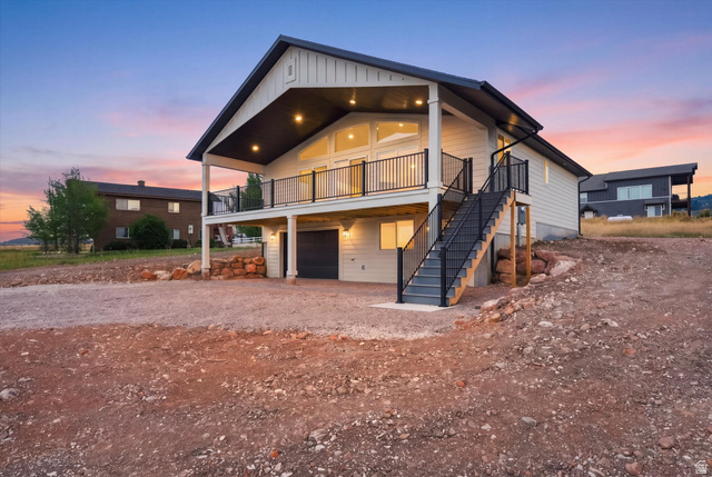 2513 S Country Club Dr
                     MLS #2166355