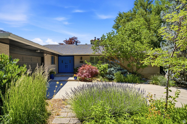 3275  Taylor Ave
                     MLS #2166386