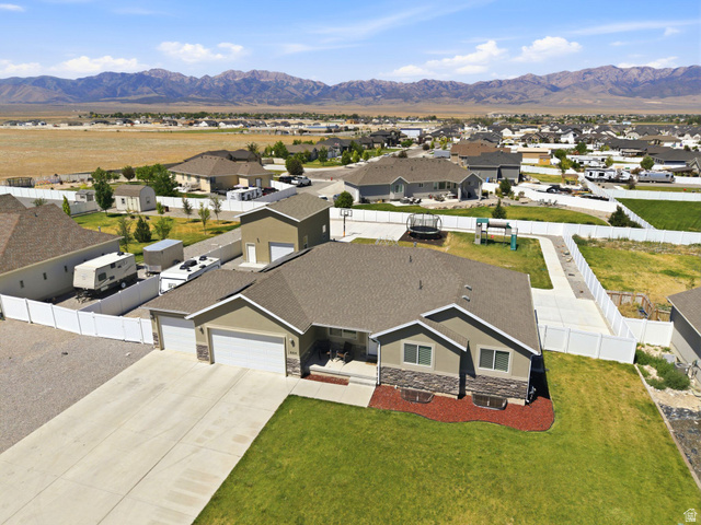 664 S Saddle Rd
                     MLS #2166403
